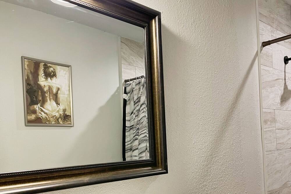 Photo of Bathroom in Brookshire