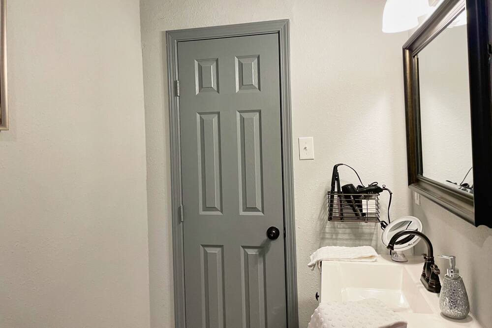 Photo of Bedroom in Brookshire