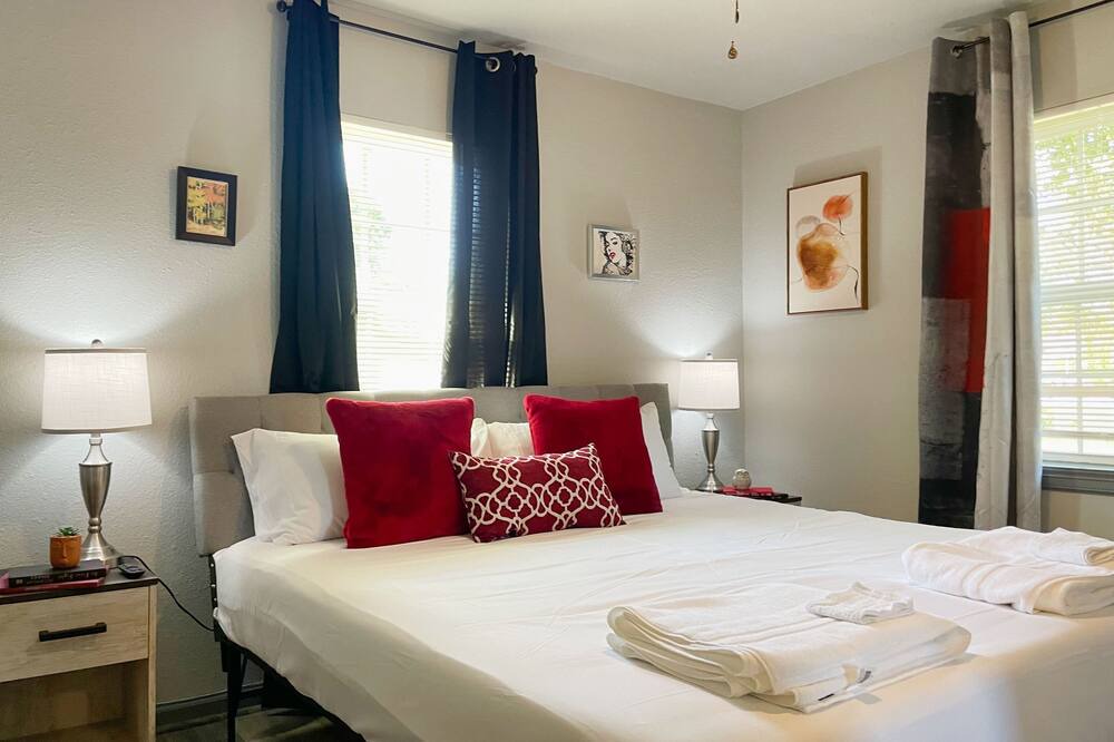 Photo of Bedroom in Brookshire