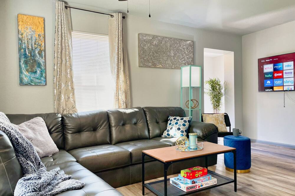 Photo of Livingroom in Brookshire