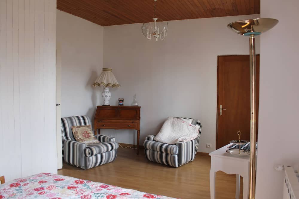 Photo of Bedroom in Langon