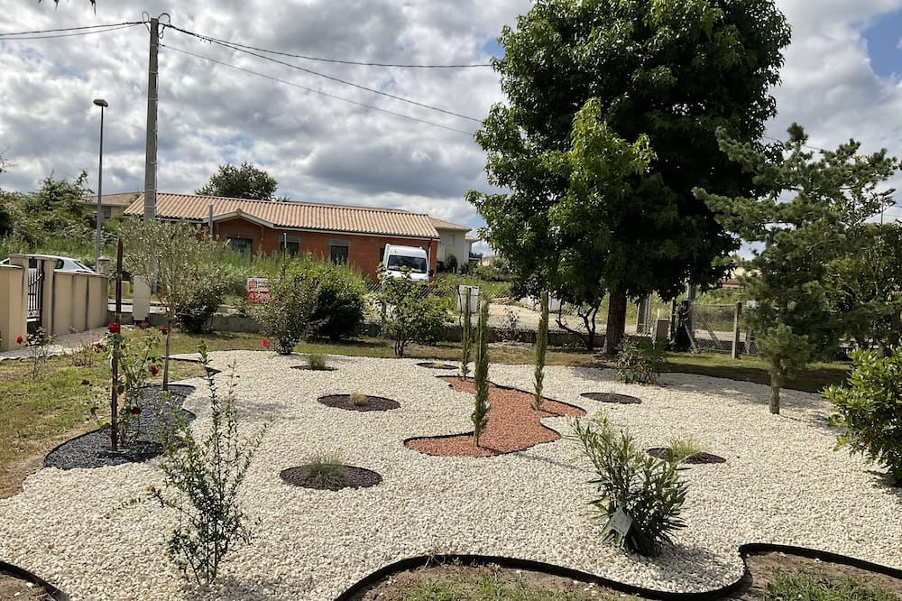 Photo of Outdoor in Langon