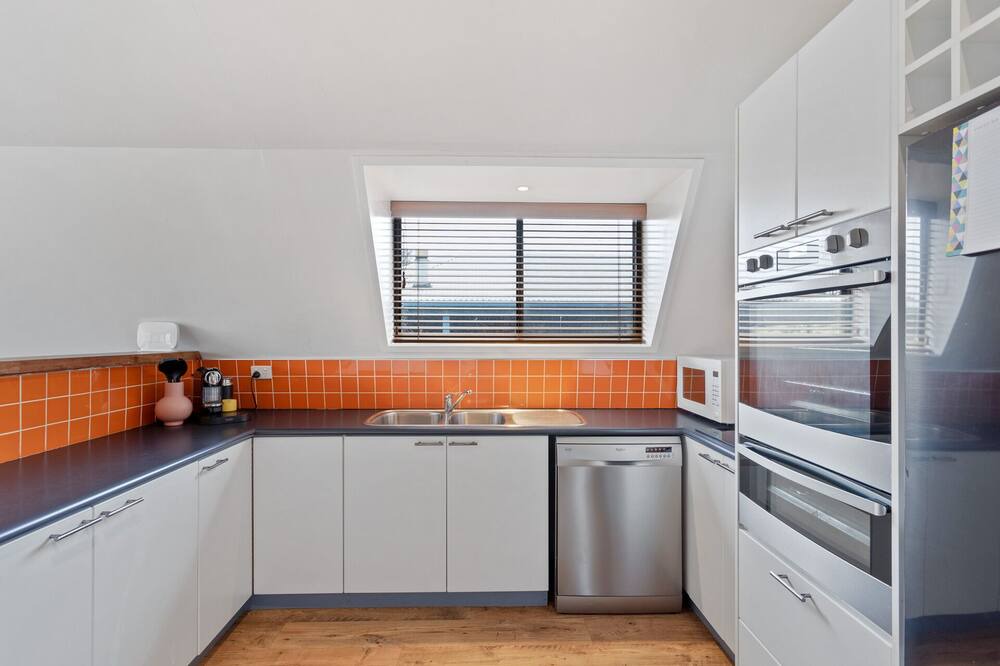 Photo of Kitchen in Sunset Strip