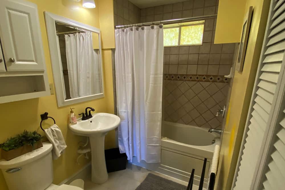 Photo of Others in Metropolitan Hill - Beech Street