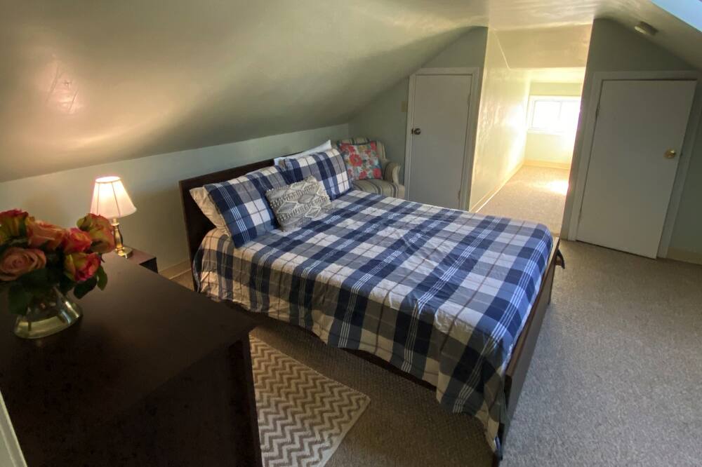 Photo of Bedroom in Metropolitan Hill - Beech Street