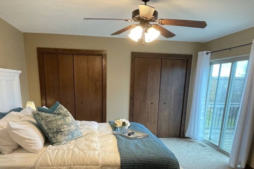 Photo of Bedroom in Spirit Lake