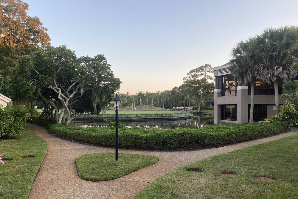 Photo of Outdoor in Bunker Oaks