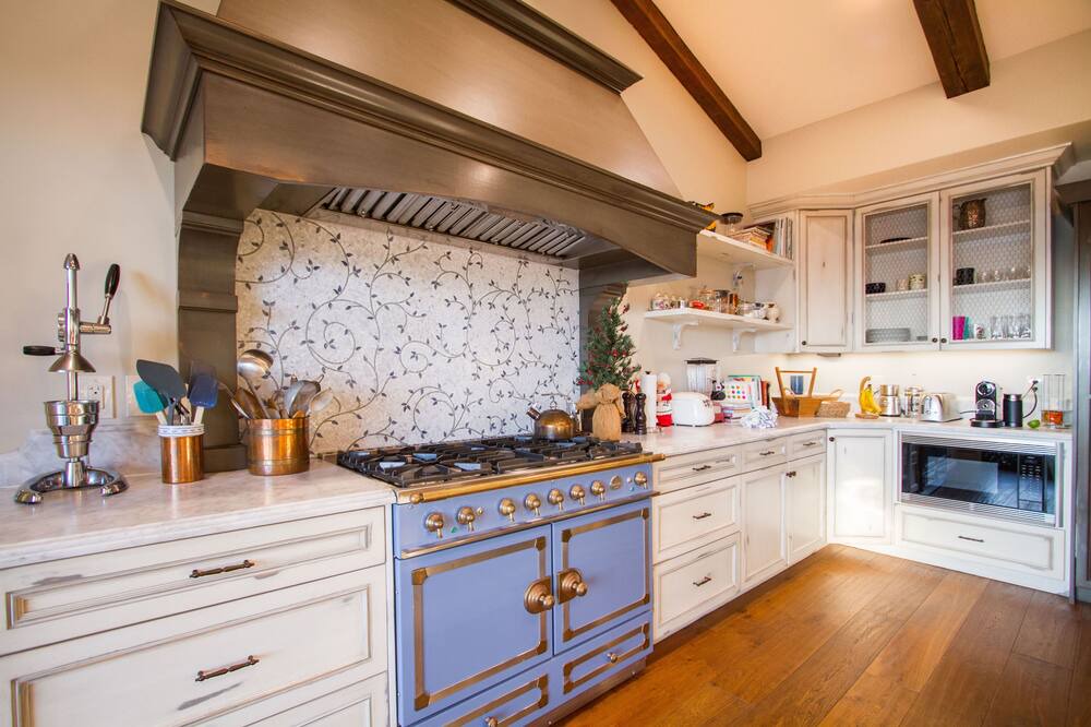 Photo of Kitchen in La Jolla Mesa