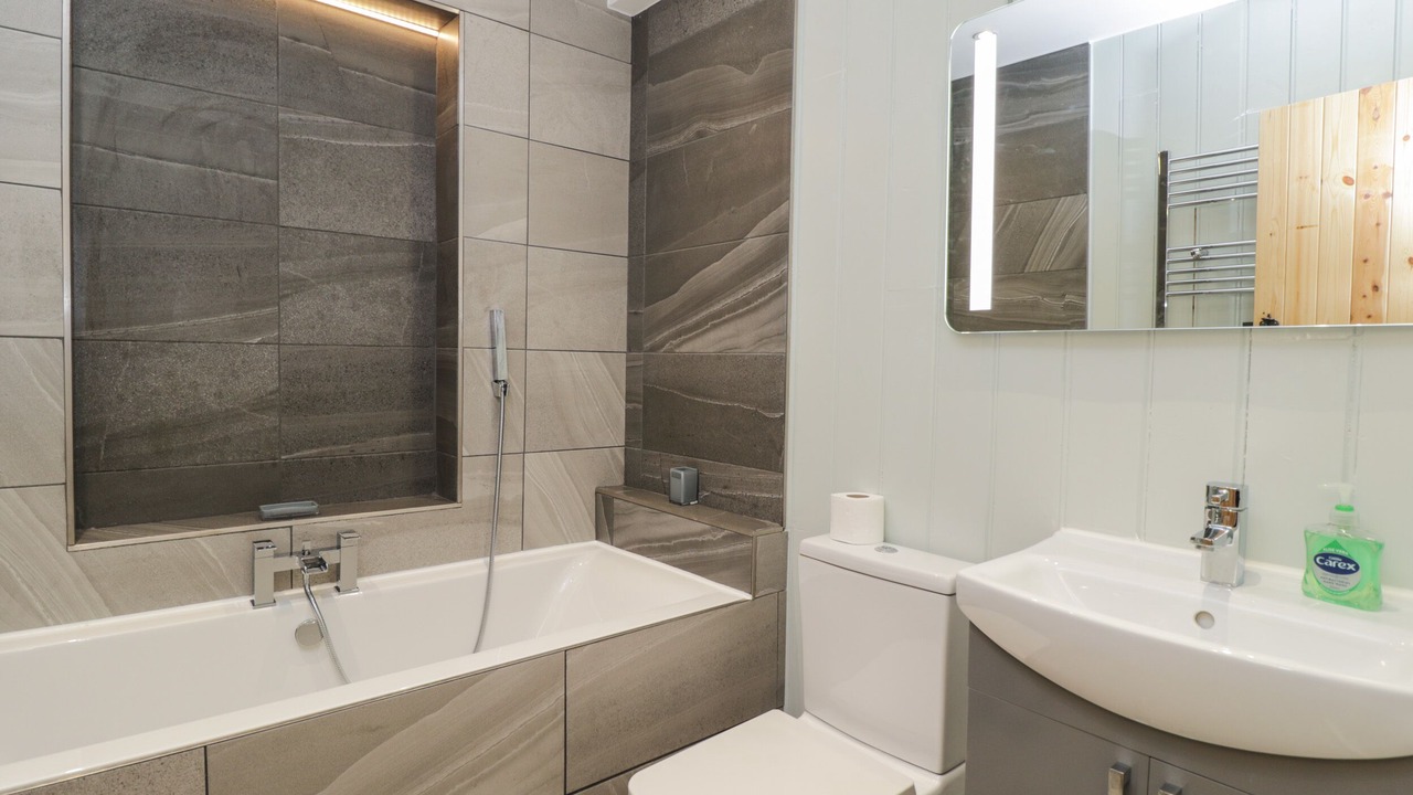 Photo of Bathroom in Cam