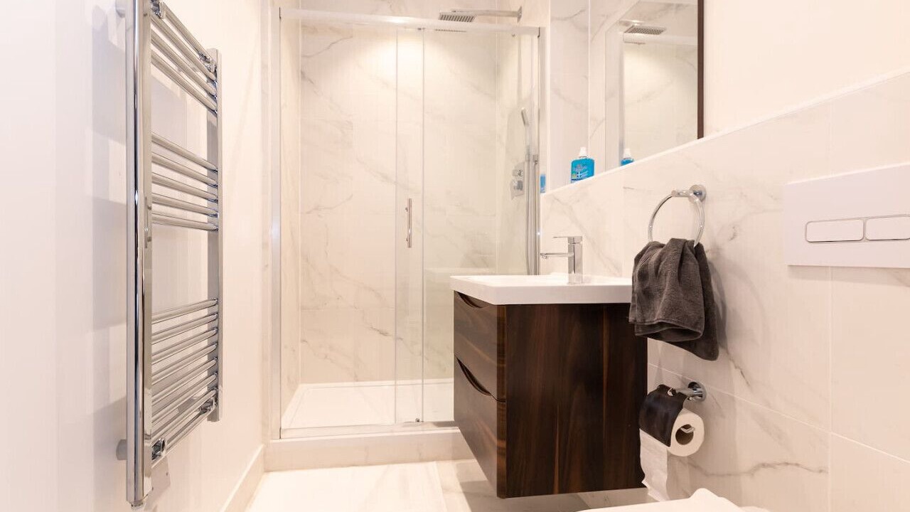 Photo of Bathroom in Fleet