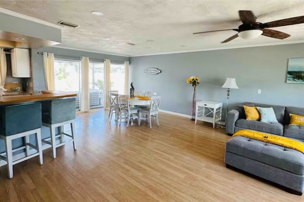 Photo of Livingroom in Bal Harbour