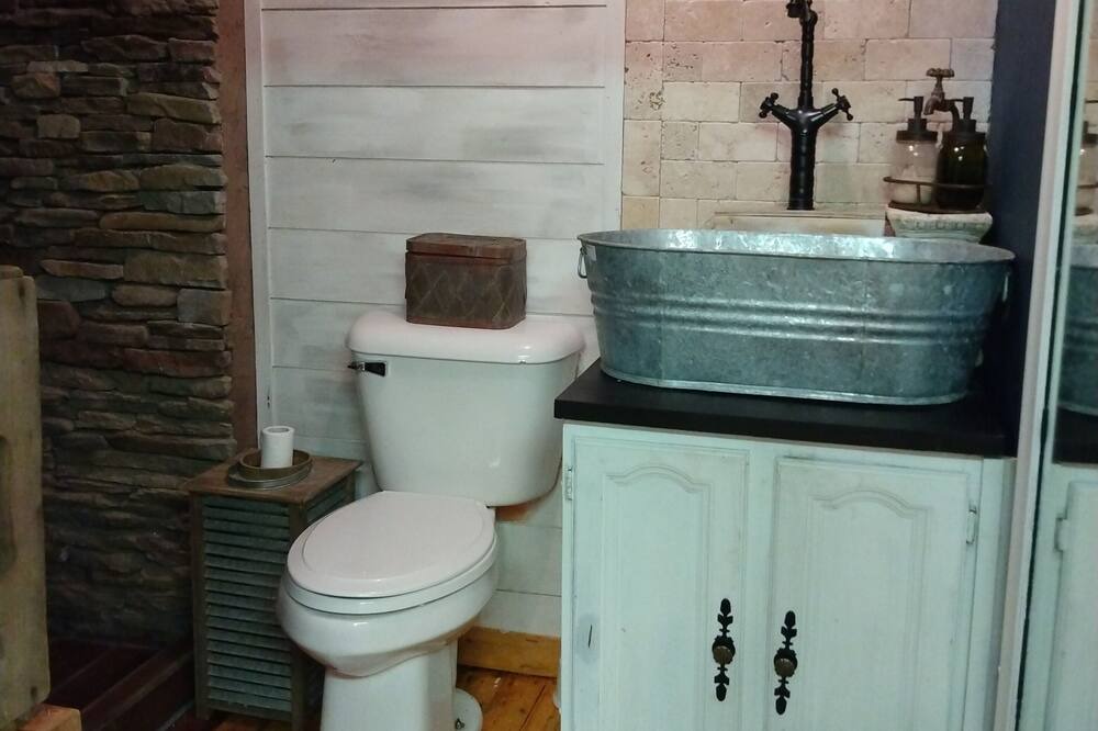 Photo of Bathroom in Wilder