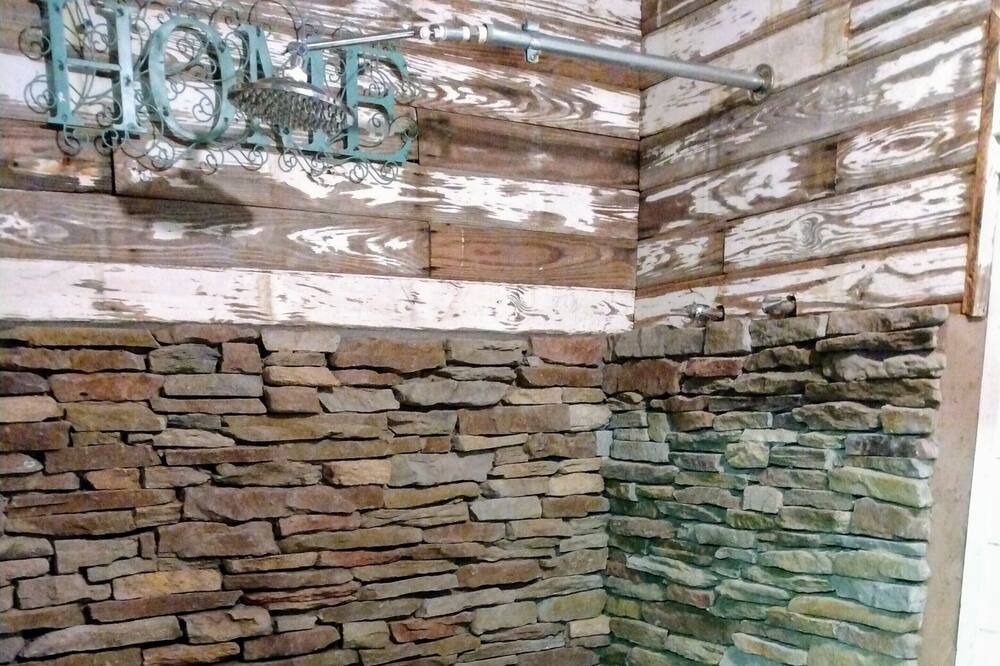 Photo of Bathroom in Wilder