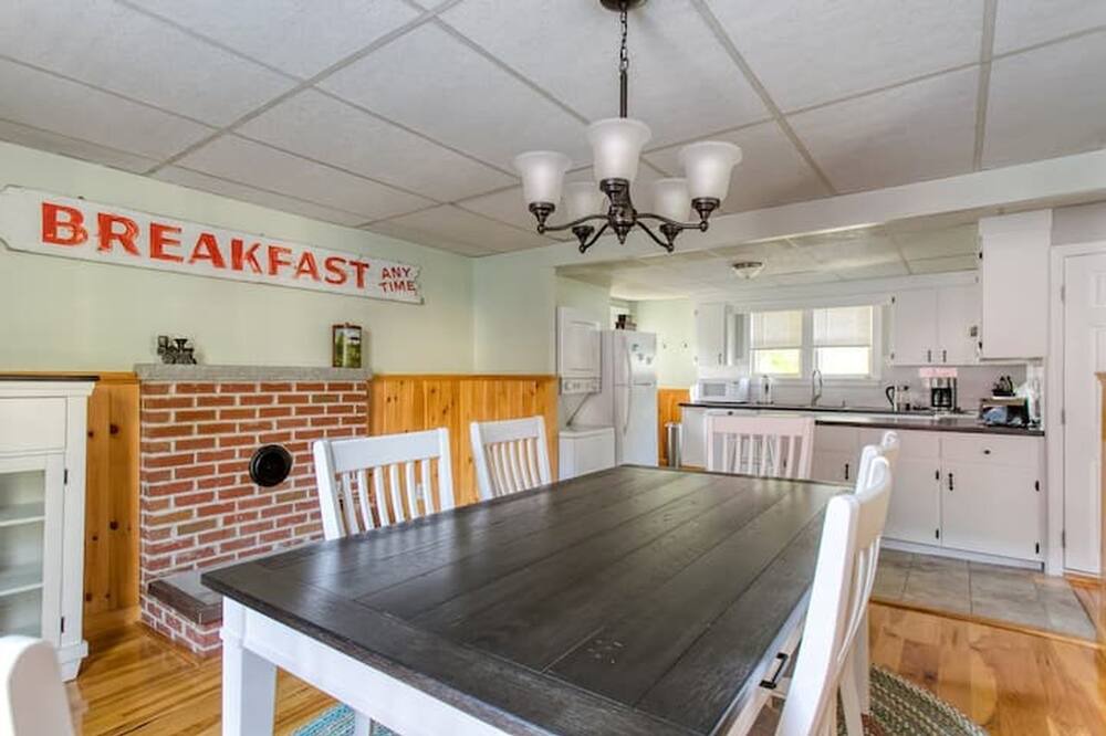 Photo of Others in Housatonic