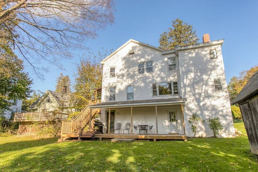 Photo of Outdoor in Housatonic