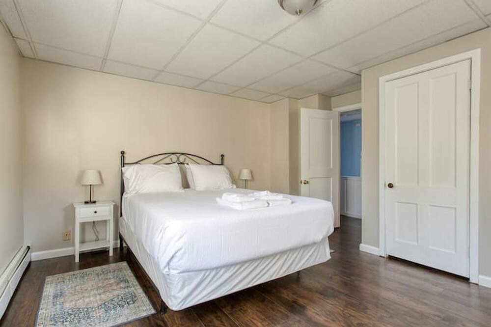 Photo of Others in Housatonic