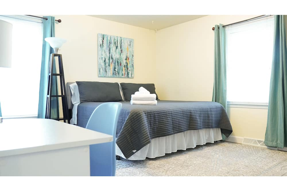 Photo of Bedroom in Berrien Springs