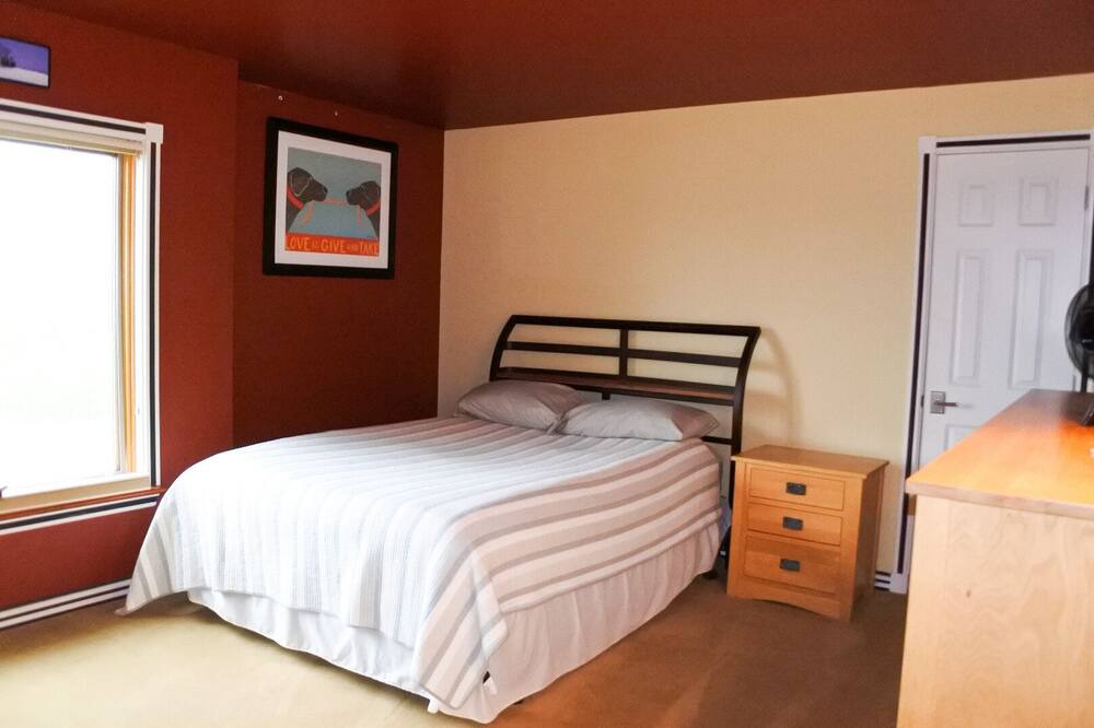 Photo of Bedroom in Alexandria Bay