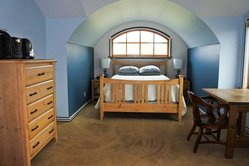 Photo of Bedroom in Alexandria Bay