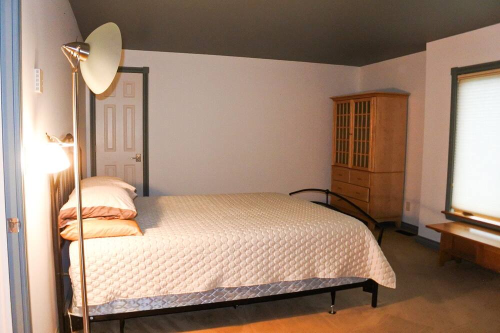 Photo of Bedroom in Alexandria Bay