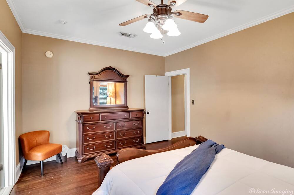 Photo of Bedroom in Broadmoor