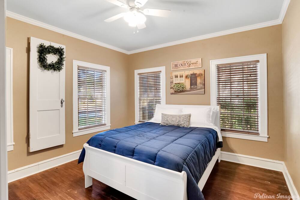 Photo of Bedroom in Broadmoor