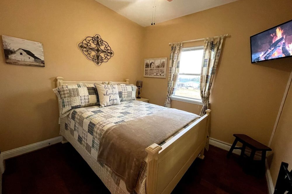 Photo of Bedroom in Yantis