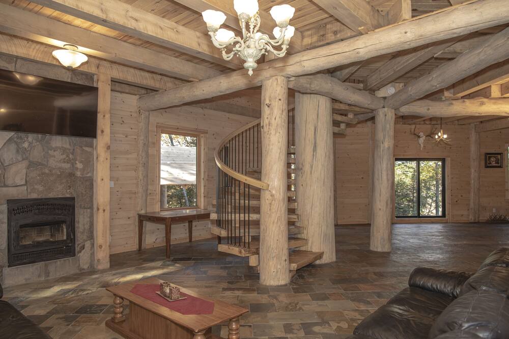 Photo of Livingroom in Wentworth-Nord