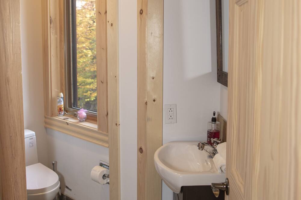 Photo of Bathroom in Wentworth-Nord