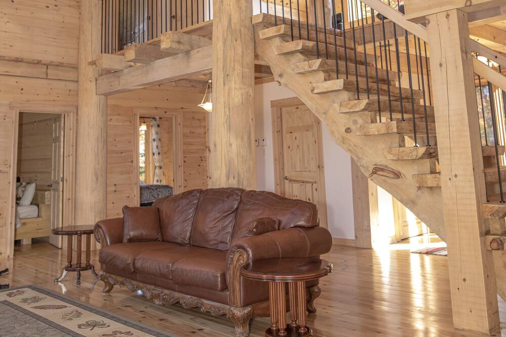 Photo of Livingroom in Wentworth-Nord