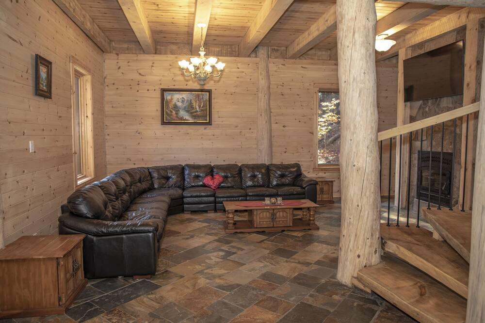 Photo of Livingroom in Wentworth-Nord