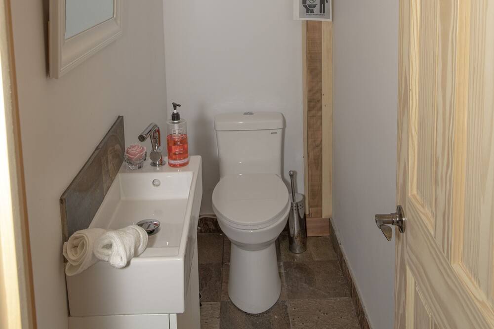 Photo of Bathroom in Wentworth-Nord