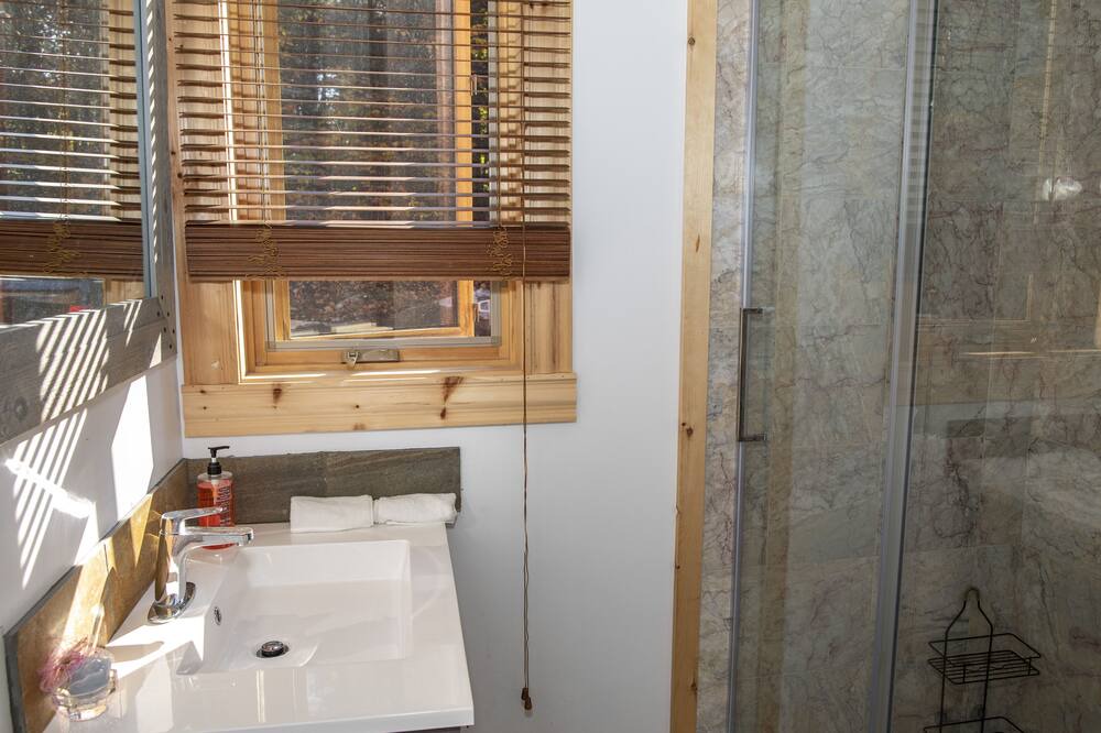 Photo of Bathroom in Wentworth-Nord
