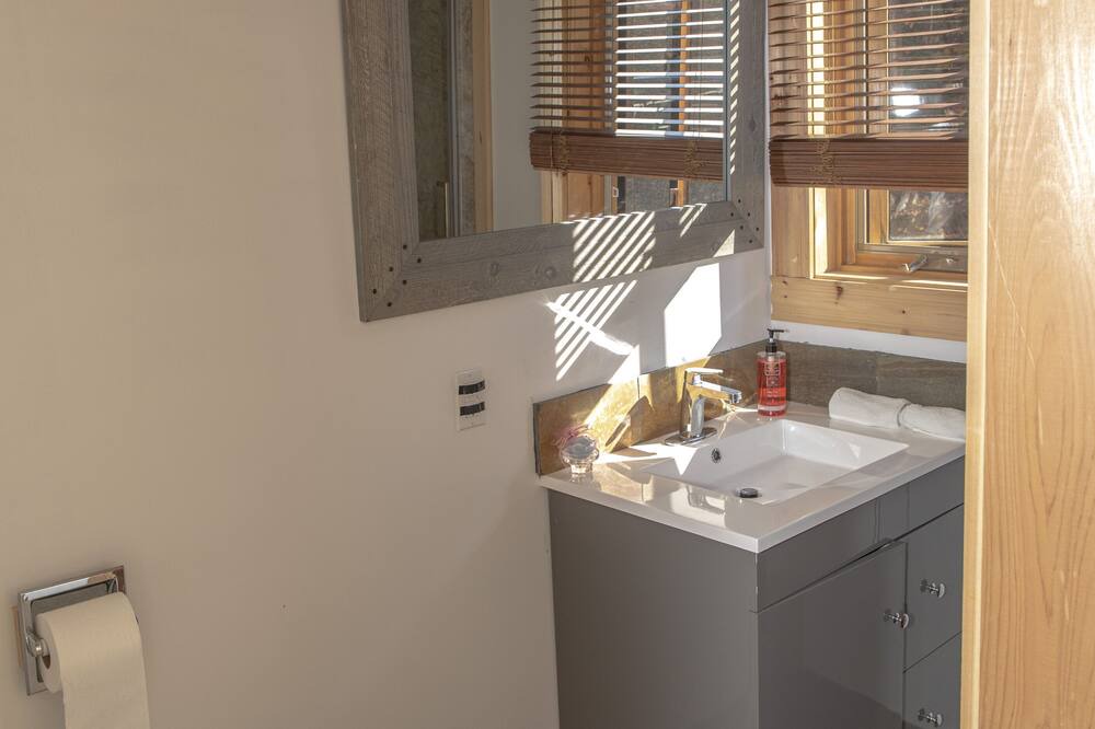 Photo of Bathroom in Wentworth-Nord