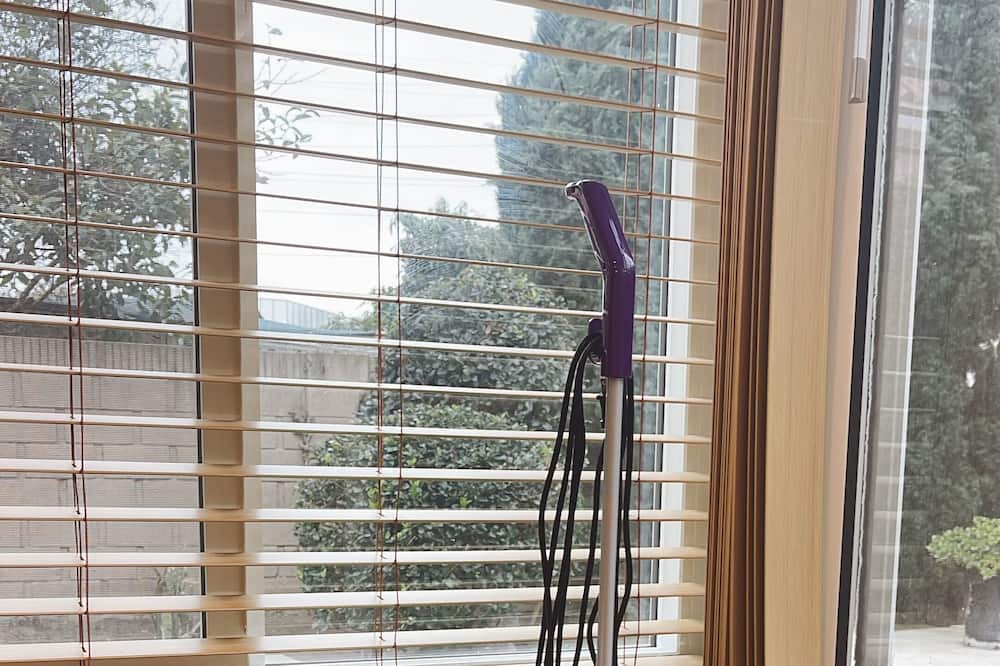 Photo of Bedroom in Fountain Valley