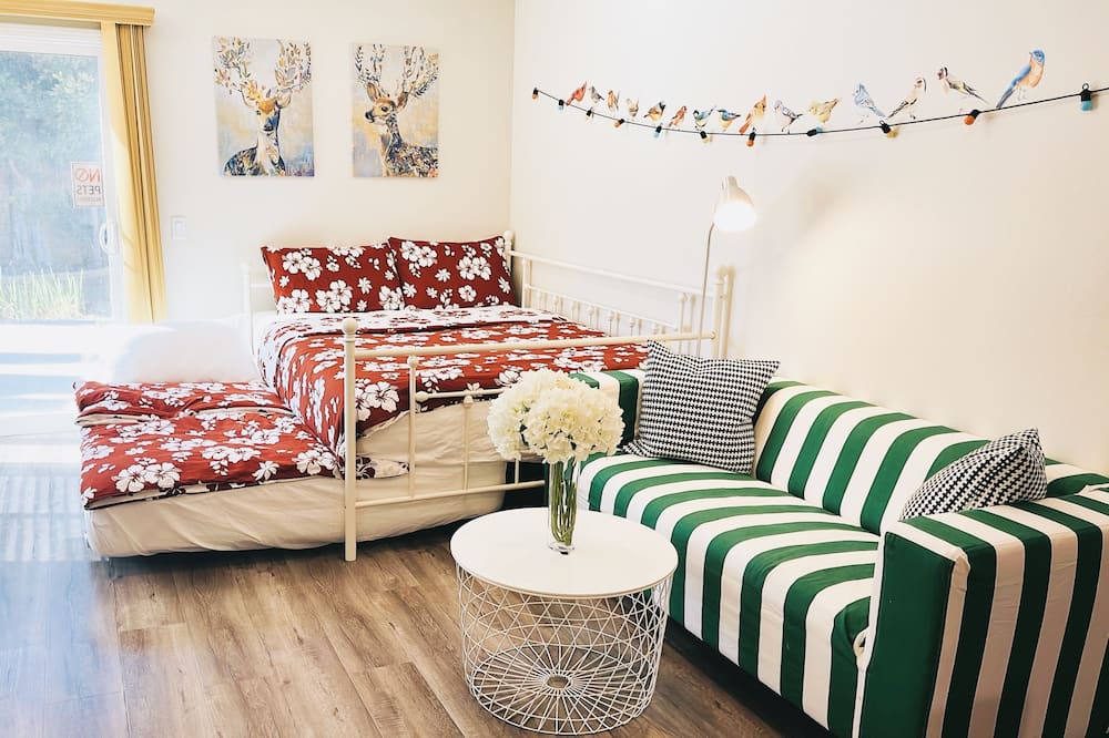 Photo of Bedroom in Fountain Valley