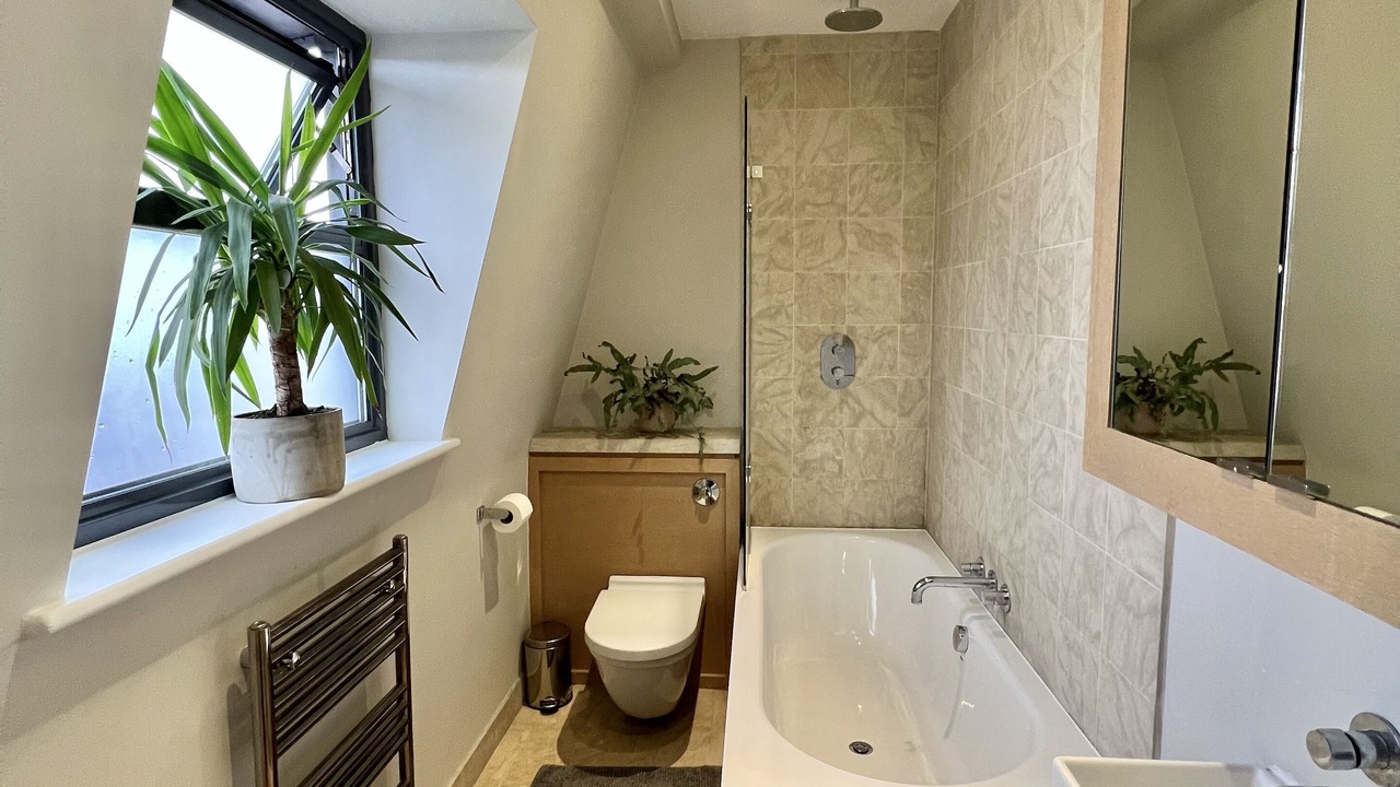 Photo of Others in Balham