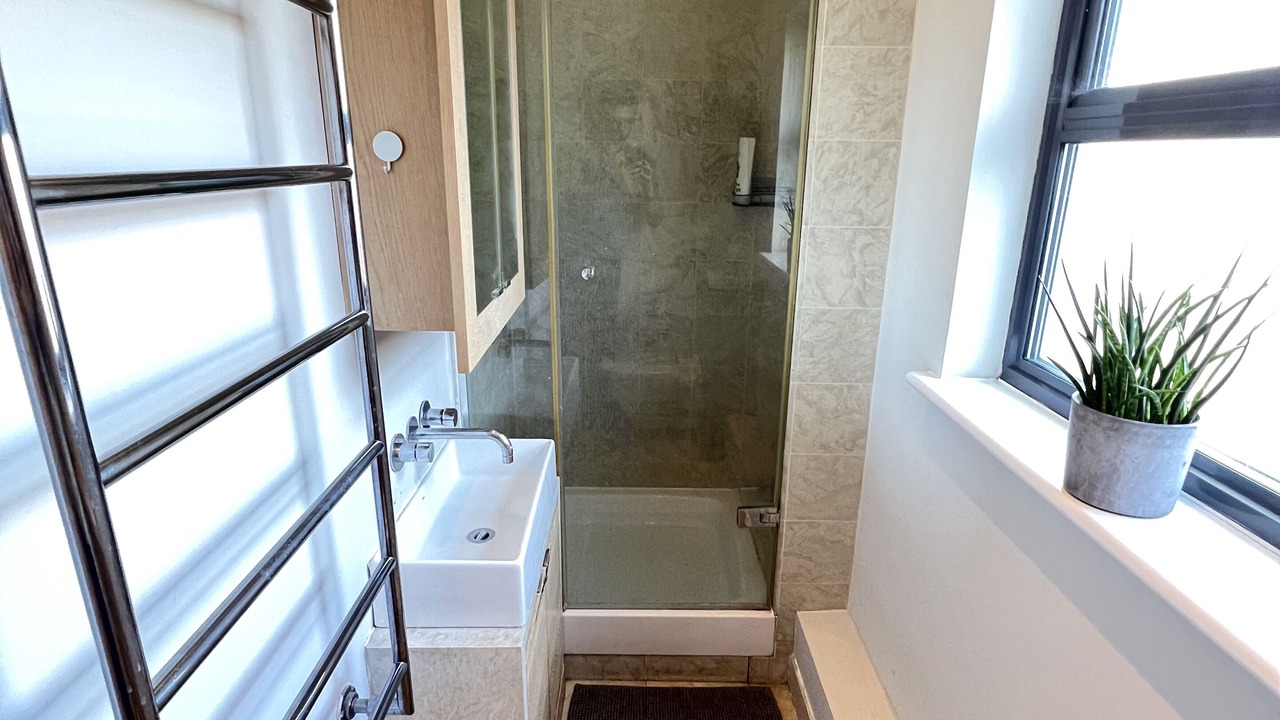 Photo of Others in Balham