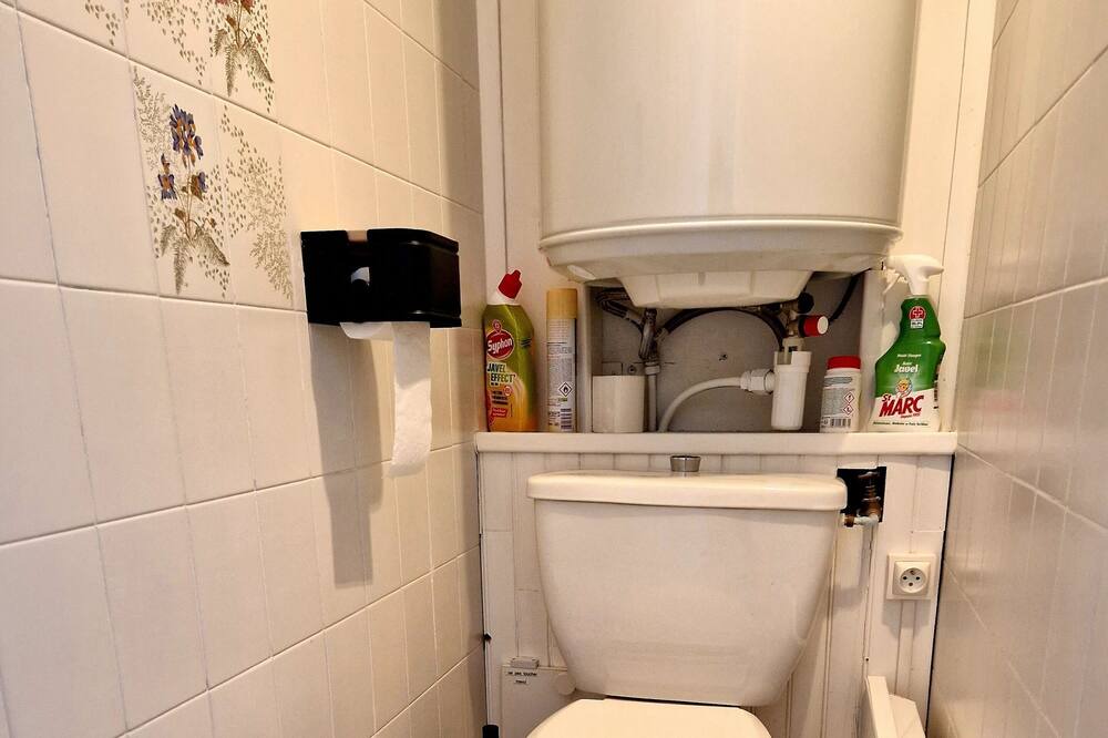 Photo of Bathroom in Savignac-les-Ormeaux