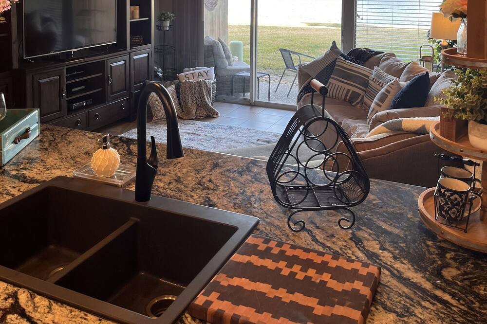 Photo of Livingroom in Walden on Lake Conroe