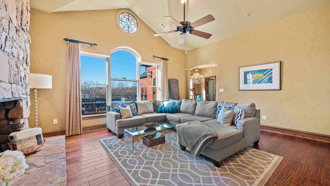 Photo of Livingroom in Little Elm