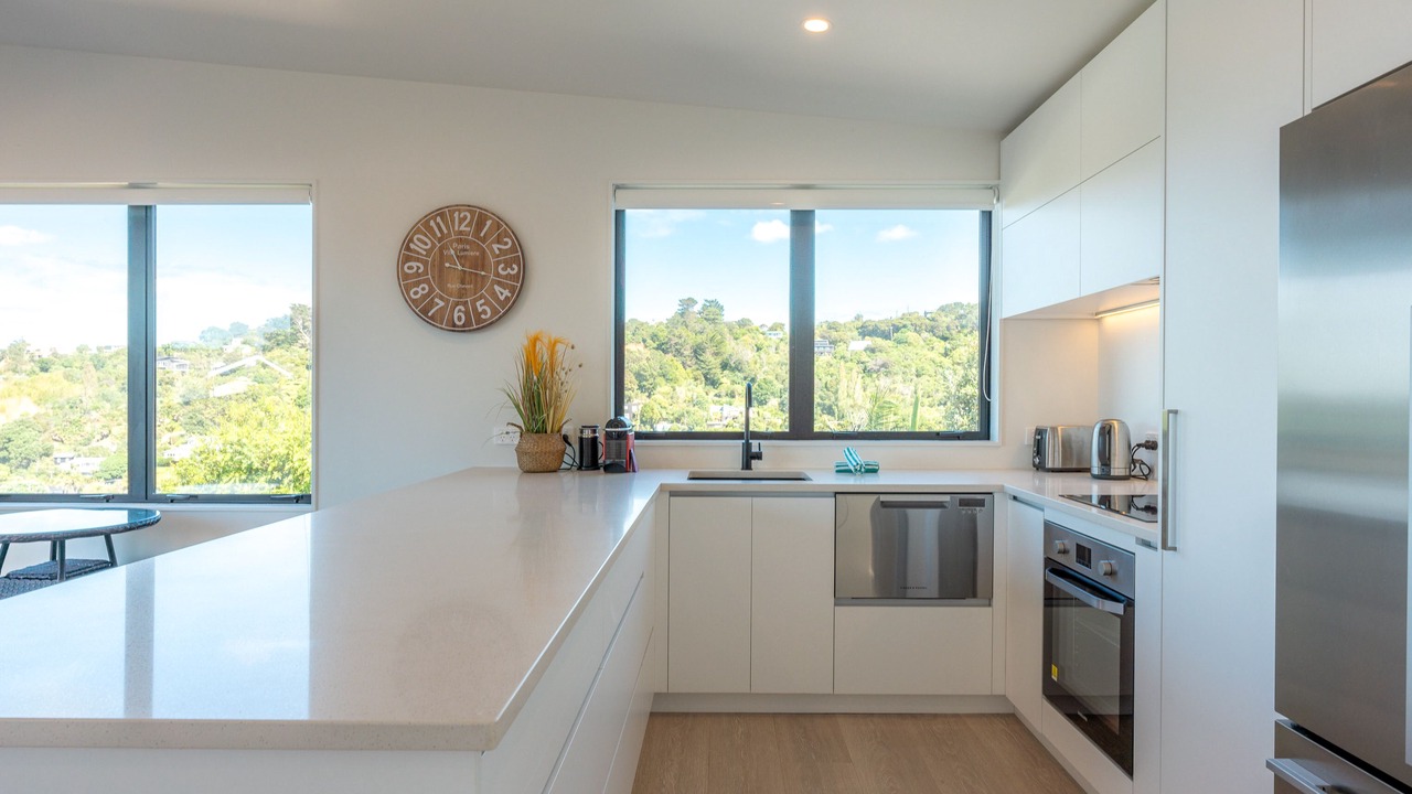 Photo of Others in Surfdale