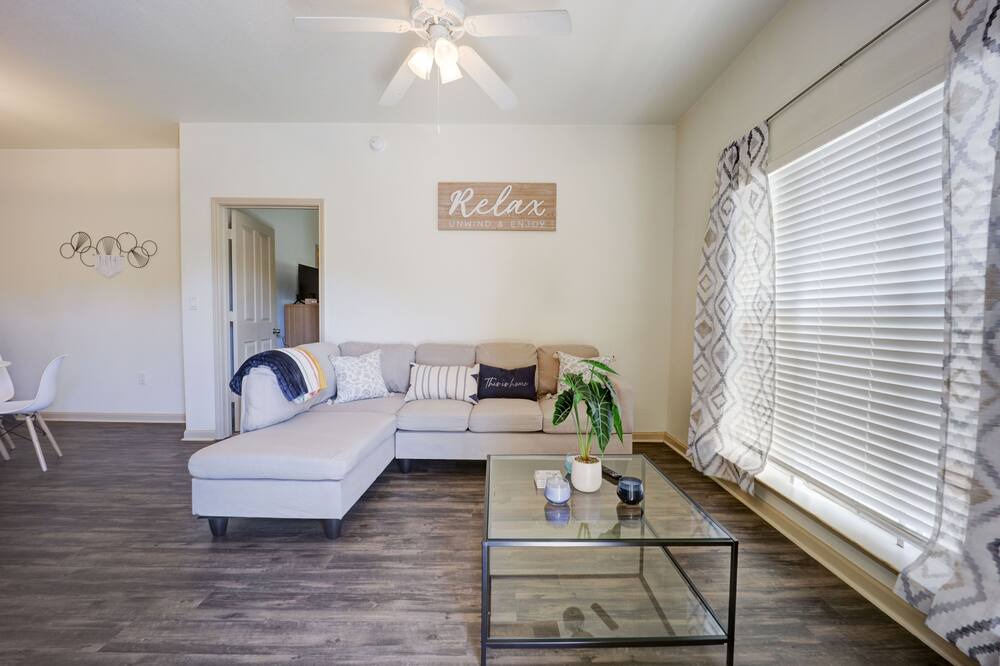 Photo of Livingroom in Wright