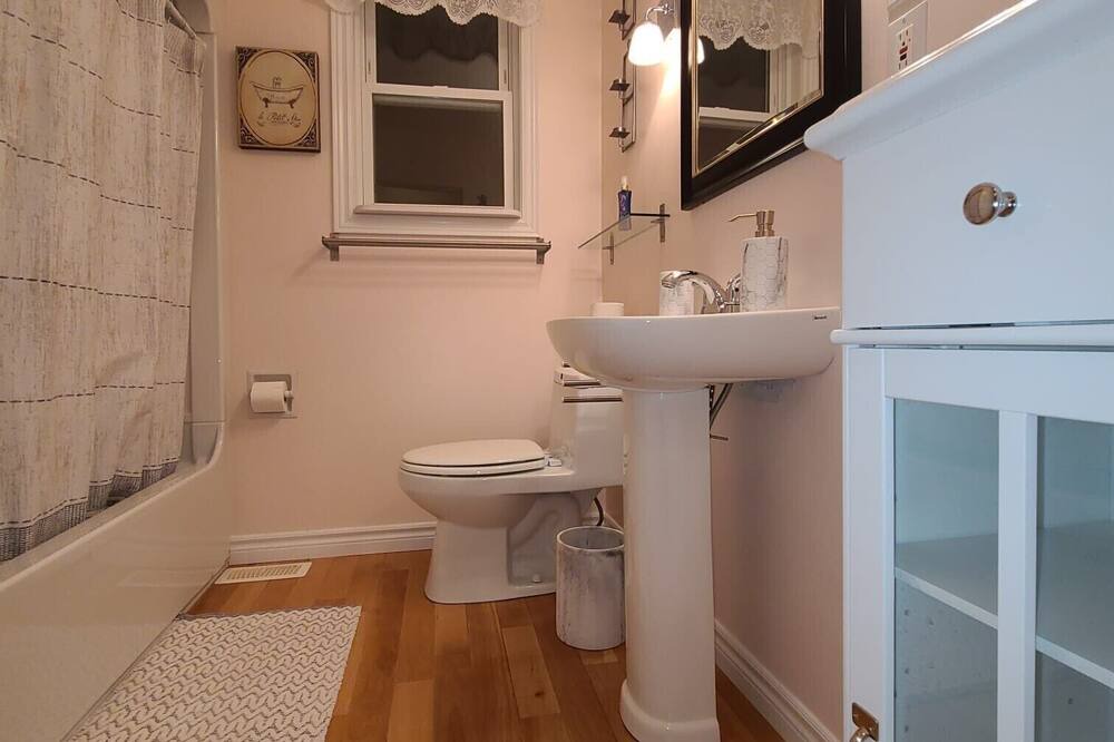 Photo of Bathroom in Trent Lakes