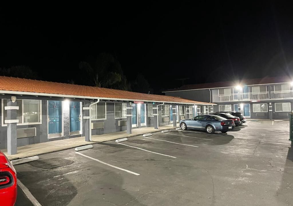 Photo of Others in Dimond