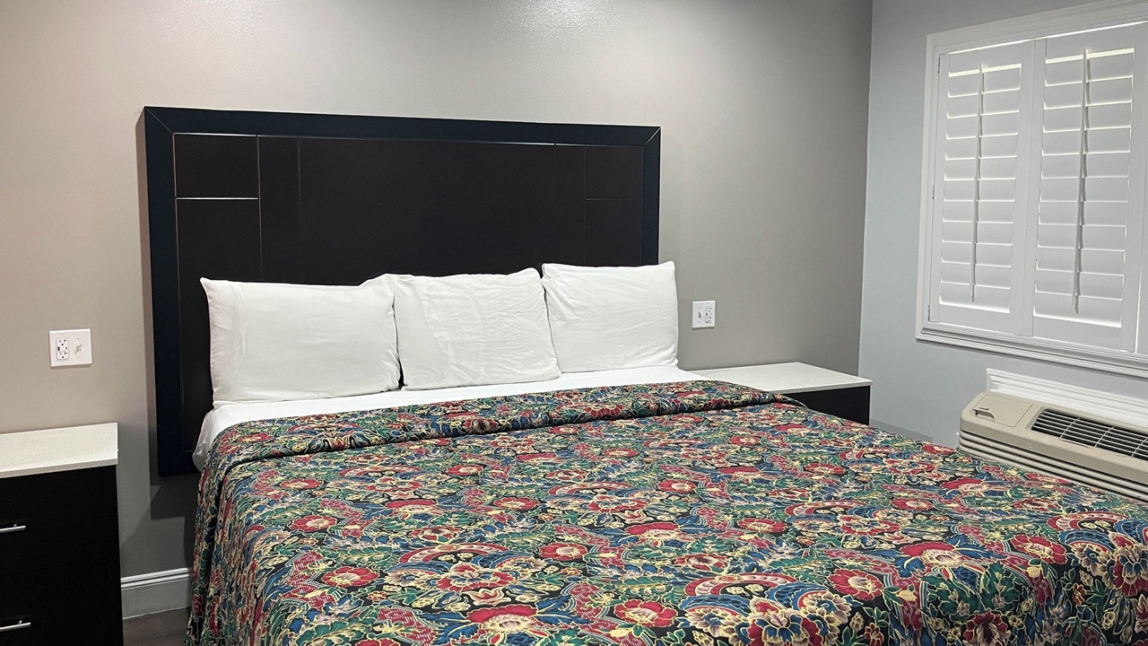 Photo of Others in Dimond