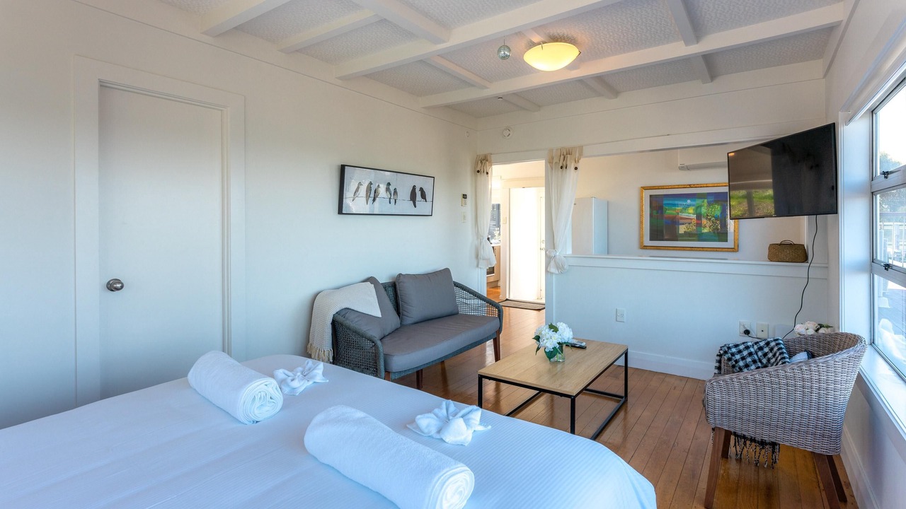 Photo of Others in Surfdale