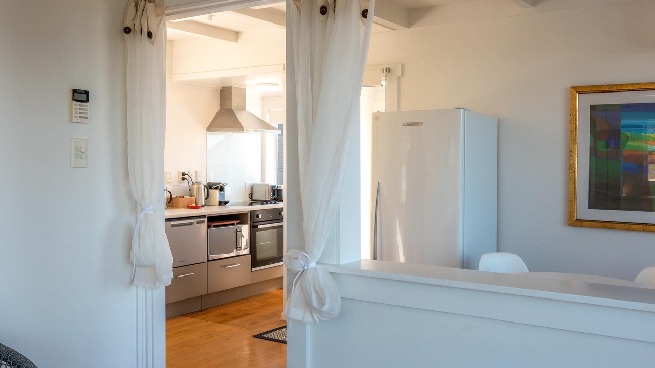 Photo of Others in Surfdale