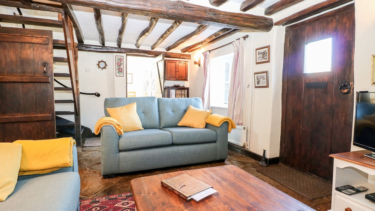 Photo of Livingroom in Warnham