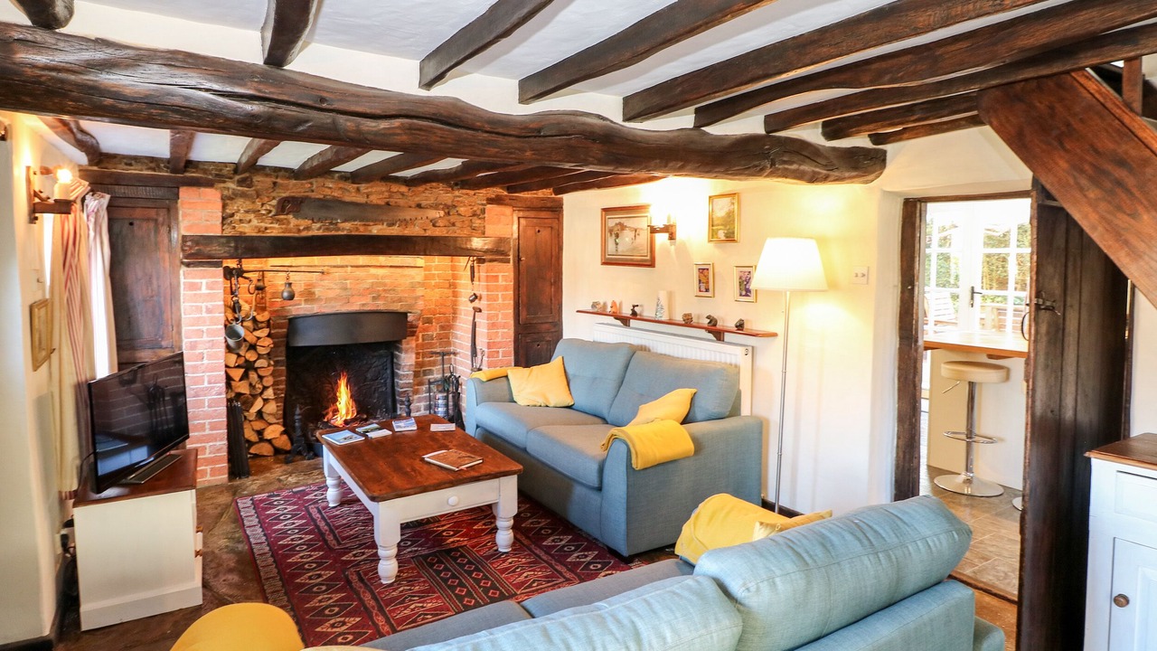 Photo of Livingroom in Warnham